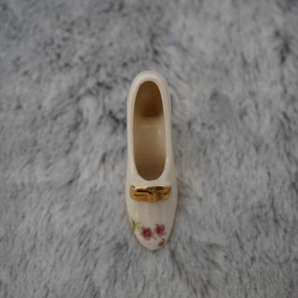 Vintage Porcelain Miniature Shoe Figurine Floral Gold Buckle Cream Japan 3" - Picture 3 of 7
